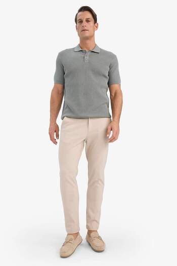 DeFacto Tailored Fit Normal Kesim Düz Paça Her Yöne Esneyen Yazlık Kumaş Pantolon C7508AX24AU
