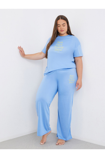 Styli Plus Sun Rays Dropped Shoulder T-Shirt and Side Slit Pyjama Set