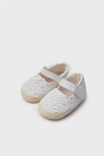GB Baby Baby Girl White Bootees
