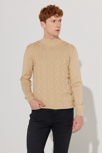 AC&Co / Altınyıldız Classics Men's Beige Non-Pilling Standard Fit Regular Cut Half Turtleneck Dobby Knitwear Sweater