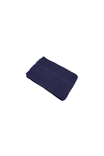 Generic Knitted Throw