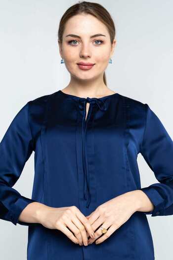 Nichii Classic Long Sleeve Solid Blouse