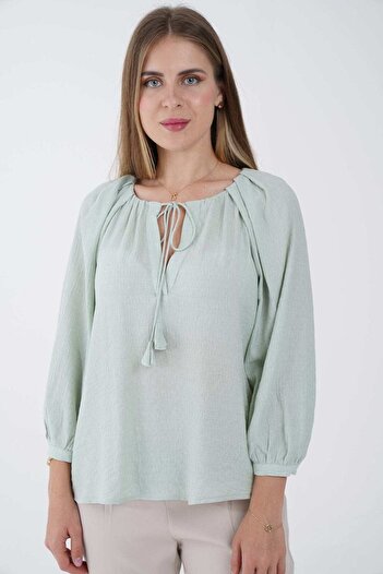 Nichii Plain Top with V-Neck and 3/4 Sleeves