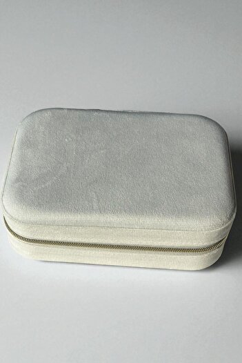 TAKIŞTIR White Color Suede Jewelry Organizer