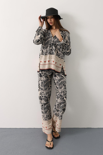 VAGGON Women's Black-Ecru Patterned Half Placket Blouse and Pants Set Vs00588