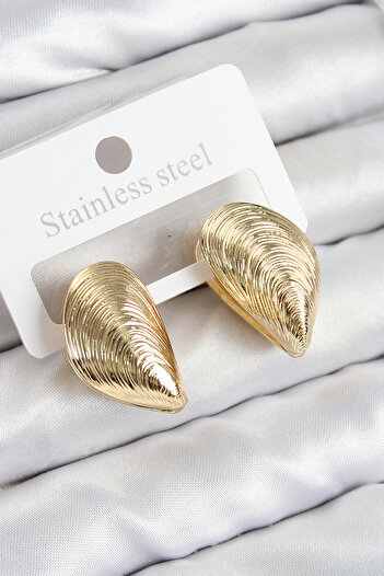 SeyCey.co Brass Oyster Model Gold Color Women's Earrings