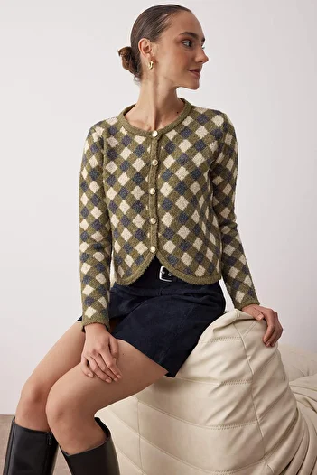 Trendyol Collection Khaki Argyle Crew Neck Crop Knitwear Cardigan Twoaw26Hi00239