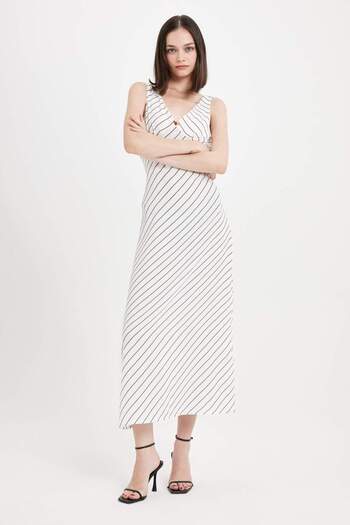 DeFacto V-Neck Striped Maxi Dress - Maroken Strap D4337axbk27