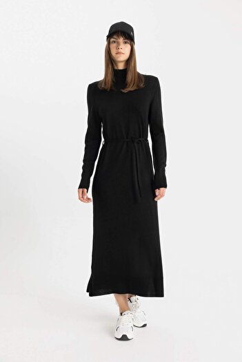 DeFacto Regular Fit Half Turtleneck Basic Plain Slit Long Sleeve Maxi Knitwear Dress A9807Ax24Wn