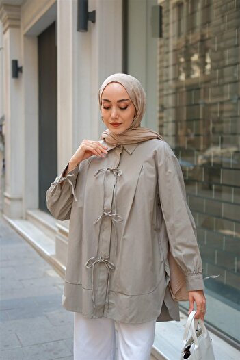 LOCCO Gray Oval Cut Women's Shirt - Front Ribbon Detail