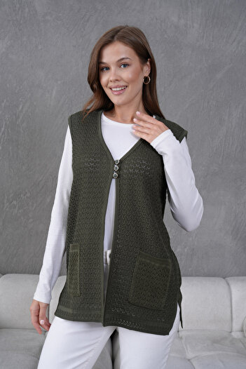 Lamierra Mercerized Woven - Mother Classic Vest with Three Buttons on the Front and Double Pockets