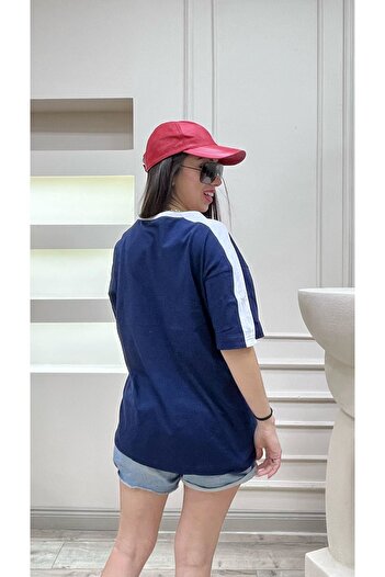 CLAYES Leisure Future Parçalı Süprem T-Shirt - Lacivert Gövde Omuz Beyaz Şeritli Tişört Oversize Bisiklet