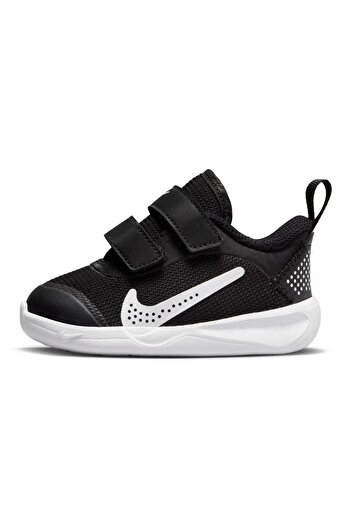 Nike Omni Multi-Court Hook-and-Loop Closure Shoes - Black & White