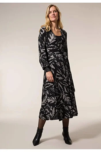 Şans Women's Plus Size Black, Leaf Pattern, Open Wrap Dress 65N39029