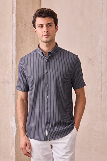 Pietra Paul Men's Slim Fit Slim Fit Short Sleeve Breathable Knitted Texture Striped Summer Shirt
