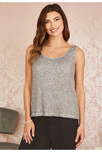 AYSİ COLLECTİON Round Neck Sequined Blouse