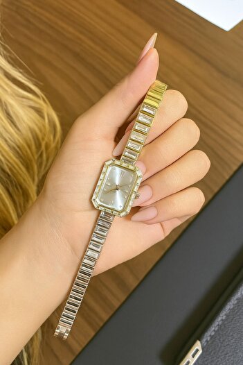 LOOQ New Zircon Stone Stylish Design Women's Wristwatch