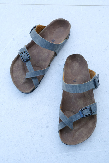 Munshoes Carmen Flip Flops Women's Slippers