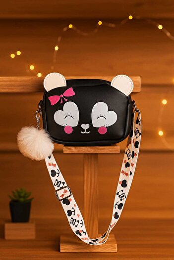 ZİVORA Kız Çocuk Panda Figürlü Ponpon Detaylı Suni Deri Çapraz Çanta
