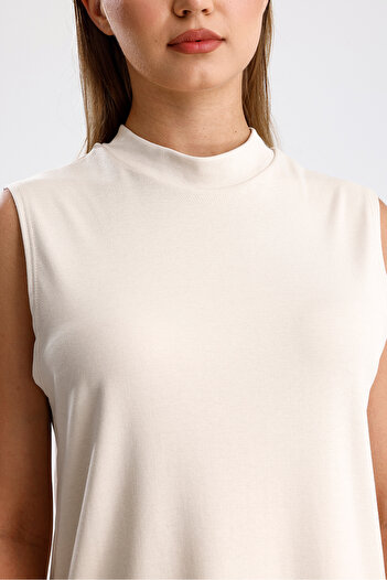 Elia Moda Beige 100% Cotton Interlock Zero Sleeve Undershirt Blouse