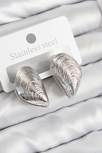 Tunastore Brass Oyster Model Silver Color Women's Earrings