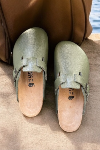 Land of Cork Genuine Leather Unisex Indoor Slippers – Natural Cork Sole, Anatomical, Erasable Leather