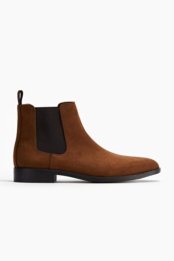 H&M Chelsea Bot