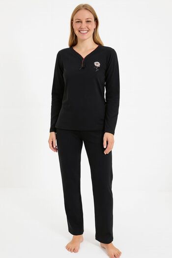 enmodaiçgiyim Black 100% Cotton Embroidery Long Sleeve Women's Pajamas Set – Comfortable and Stylish Home Wear with Soft Texture