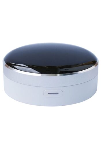 TUYA Universal smart remote control for air conditioner