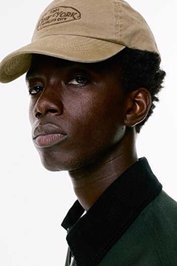 Pull & Bear Nakışlı New York Şapka