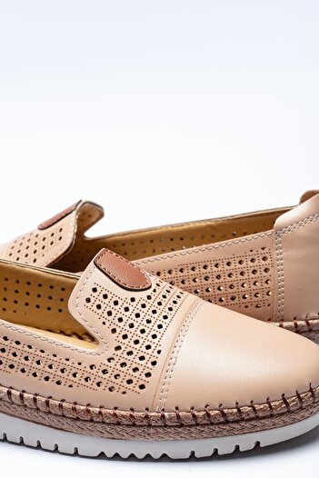 Raynok Women's 4 Point Orthopedic Anti-Sweat Anti-Slip Walking Anatomical Sole Shoes Beige