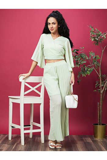 Globus By Styli Solid V-Neck Crop Top and Pleated Pants Co-Ords