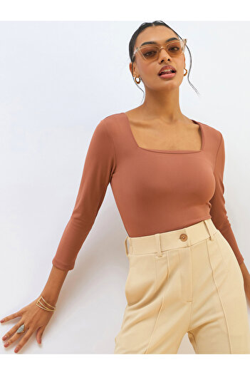 Sassafras By Styli Orange Square Neck Knitted Crop Top