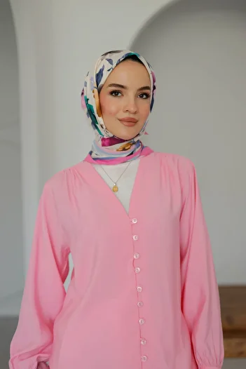 MOONSC V-Necklace Front Brit Detailled Tesstur Shirt Modal