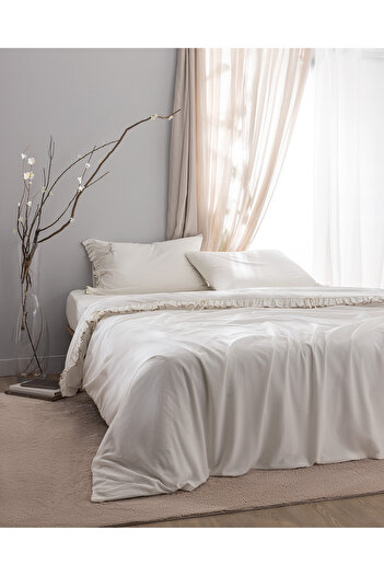 Madame Coco Perline Family Size 100% Cotton Embroidered Duvet Cover Set - Ecru/Beige