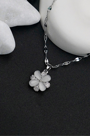 The Collection Flower Figured Zircon Stone Stone Silver Stainless Steel Women's Necklace