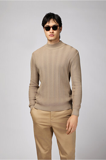 Kiğılı Pulover din tricot din bumbac cu model slim fit cu jumătate de gât