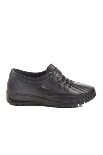 Voyager Black genuine leather women's casual shoes