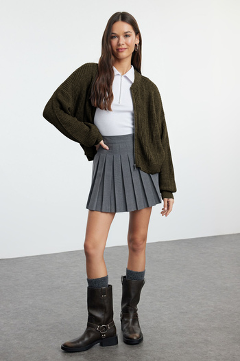 Trendyol Collection Khaki Wide Fit Bomber Collar Zippered Knitwear Cardigan Twoaw24Hi00153