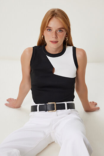 Happiness İstanbul Women's Black White Contrast Color Stretchy Knitwear Blouse Yy00267
