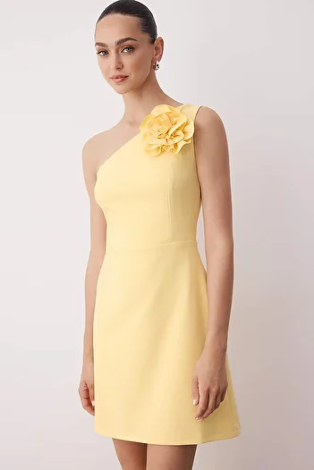 Trendyol Collection Yellow A-Line Detachable Accessory Detailing Woven Stylish Evening Dress Night Homecoming Dress Tprss25El00126