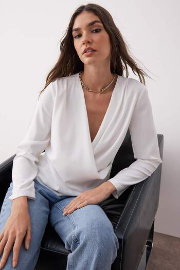 Trendyol Collection Ecru Double-Breasted Satin Woven Blouse Twoaw24Bz00423