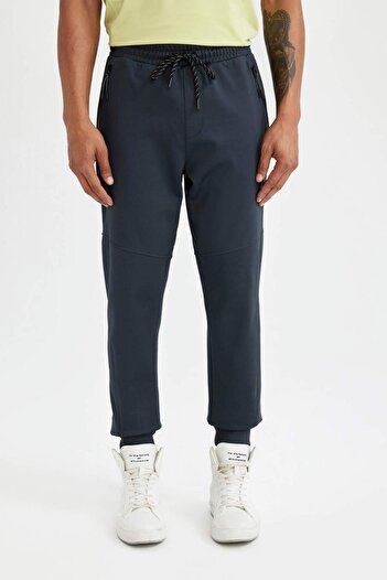 DeFacto DeFactoFit Sporcu İnce Jogger Eşofman Altı Slim Fit Dar Kesim Skuba Dalgıç Kumaş Beli Bağcıklı Lasti