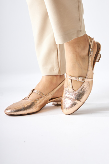 Limoya Roula Rose Buckle Closed Front Women's Sandals