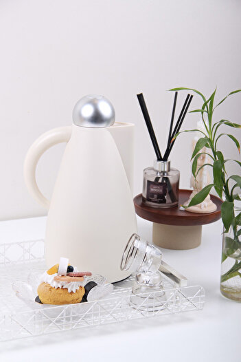 Generic Thermos for tea and coffee