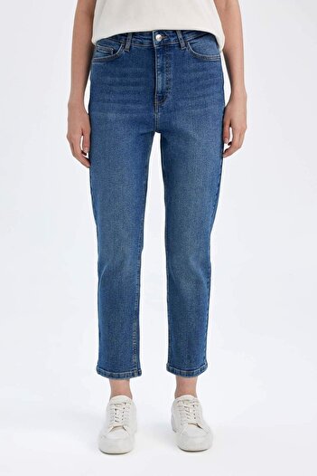 DeFacto Mary Vintage Straight Fit Yüksek Bel Paça Ucu Kesik Bilek Boy Jean Yıkamalı Pantolon C7366AX24AU