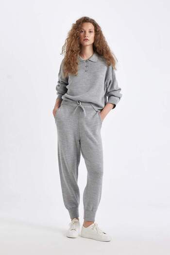 DeFacto Jogger Triko Pantolon Cepli Basic Düz Beli Lastik Bağcıklı R1701AZ24WN
