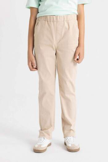 DeFacto Erkek Çocuk Düz Paça Beli Lastikli Cepli Bej Basic Düz Gabardin Okul Pantolonu T8850A624AU