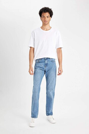 DeFacto Straight Fit Normal Kalıp Normal Bel Boru Paça Jean Pantolon B3106ax23au