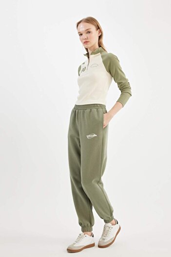 DeFacto Coool Jogger Eşofman Altı Beli Paçası Lastikli Basic Düz Cepli Z7072AZ24WN